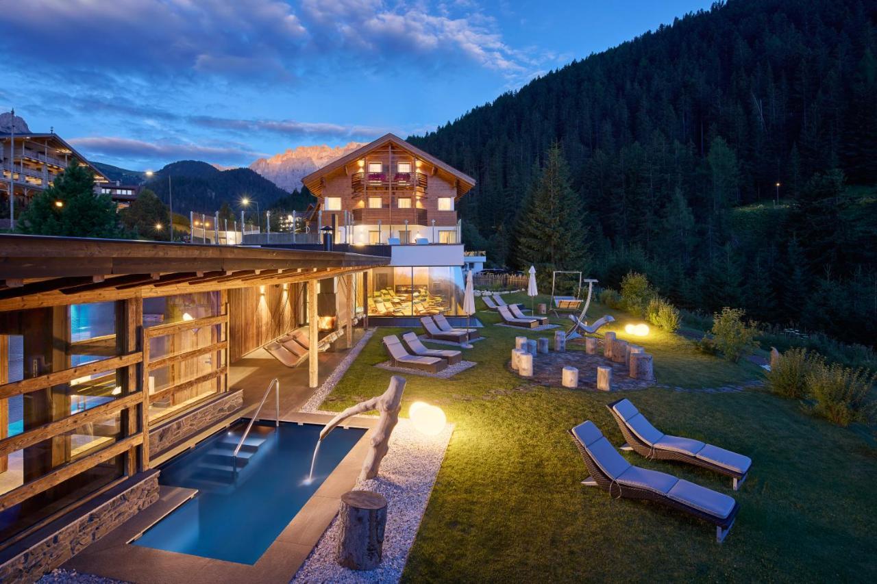 Hotel Comploj Adults Only Selva di Val Gardena Exteriör bild